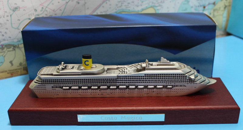 Kreuzfahrtschiff "Costa Magica" Triumph-/Destiny-Klasse (1 St.)  IT 2004 in ca. 1:1400